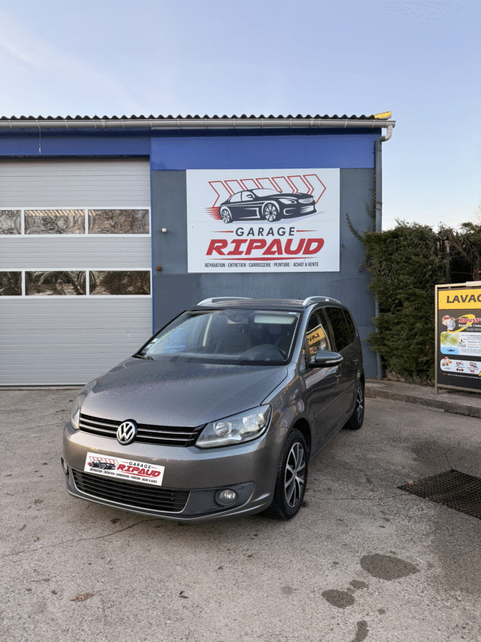 Volkswagen TOURAN - Image 1