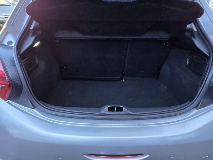Peugeot 208 - Image 10