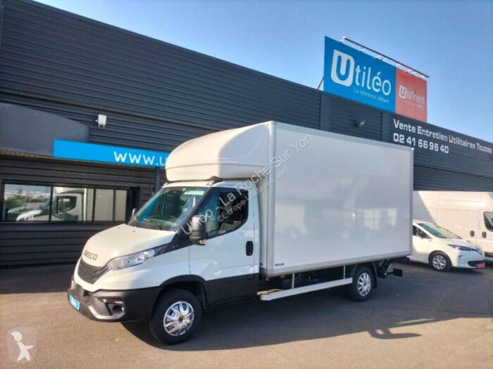 Iveco Daily Caisse grand volume 35C16H EMP 4100 - Image 1