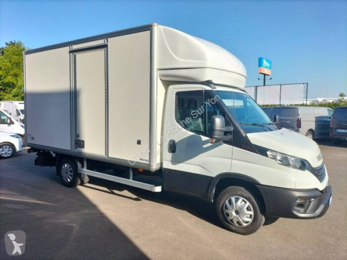 Iveco Daily Caisse grand volume 35C16H EMP 4100 - Image 2