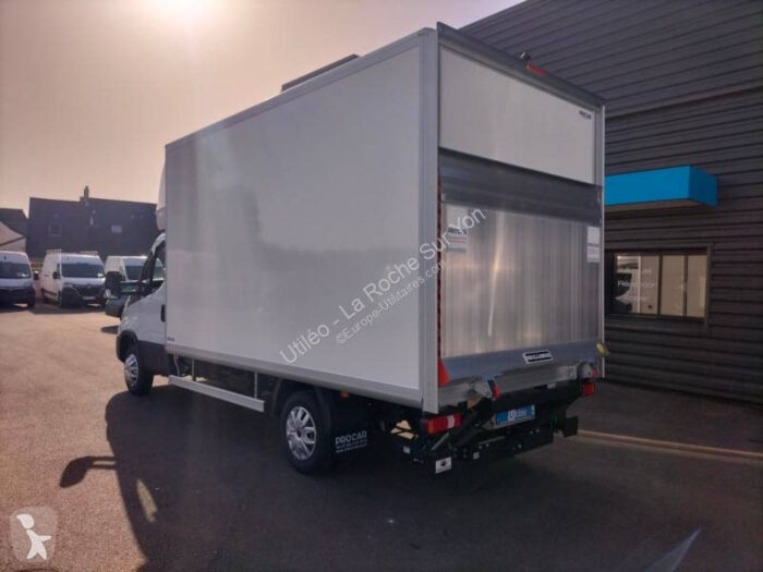 Iveco Daily Caisse grand volume 35C16H EMP 4100 - Image 4