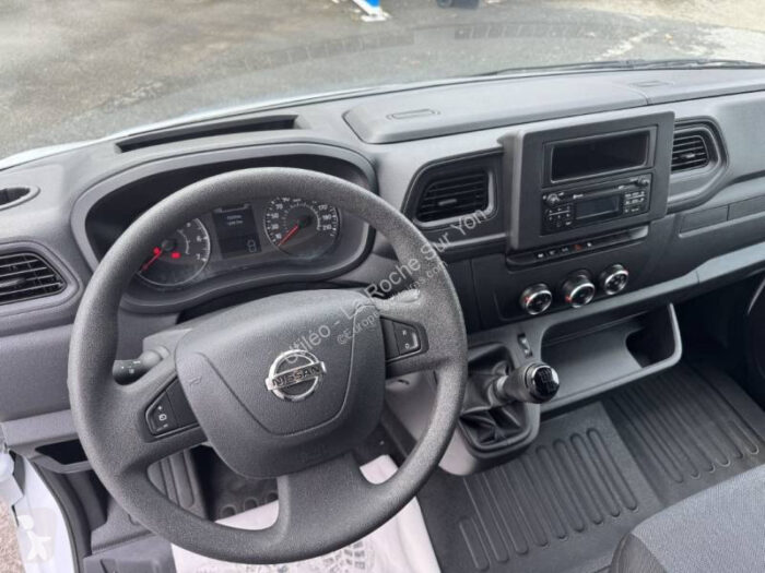 Nissan Interstar Caisse grand volume 165 ch - Image 13