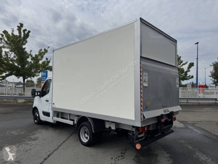 Nissan Interstar Caisse grand volume 165 ch - Image 4