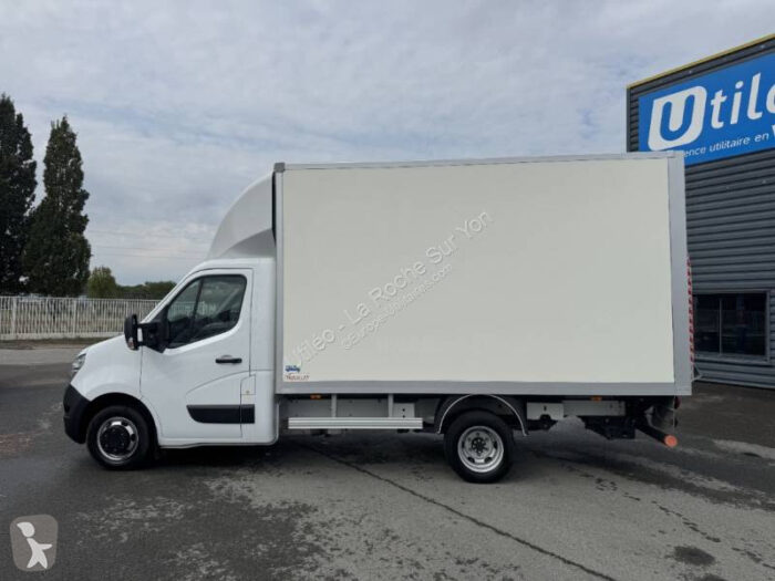 Nissan Interstar Caisse grand volume 165 ch - Image 5