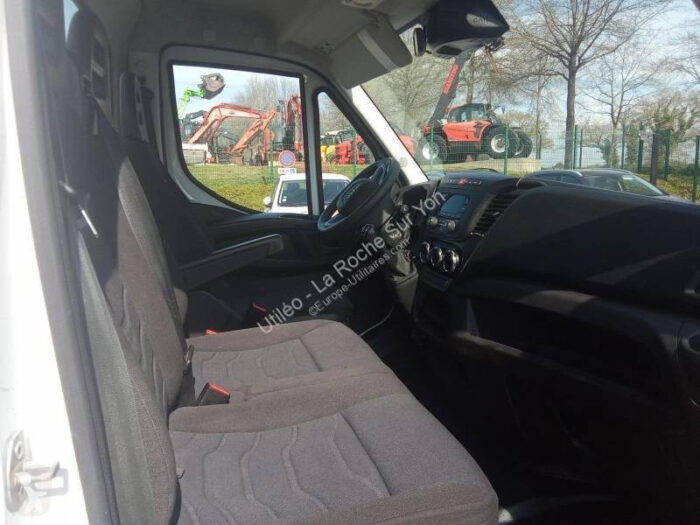 Iveco Daily Benne 35C14 - Image 8
