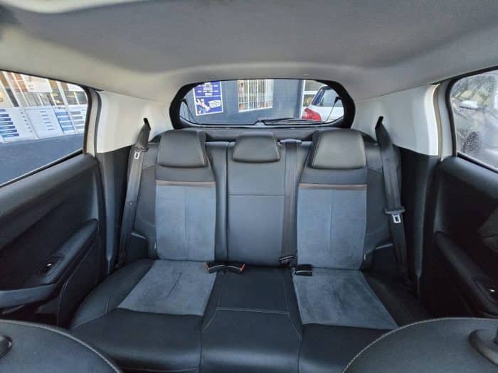 Peugeot 208 - Image 12