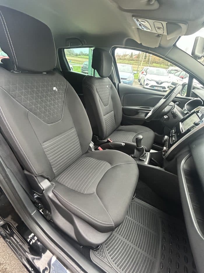 Renault CLIO ESTATE 0.9l TCE 90CH LIMITED - Image 16