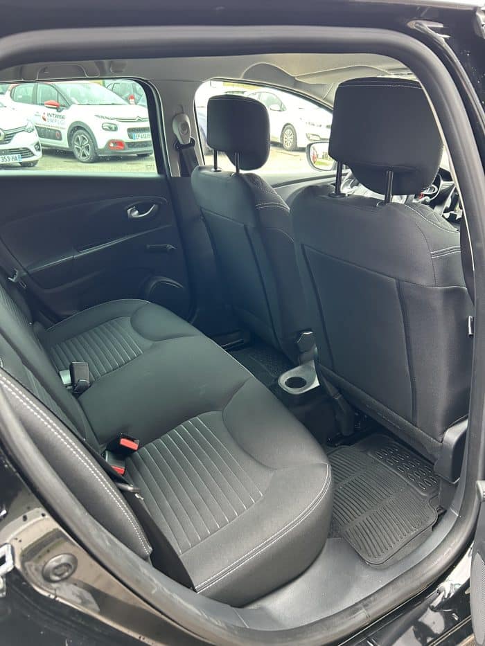 Renault CLIO ESTATE 0.9l TCE 90CH LIMITED - Image 19