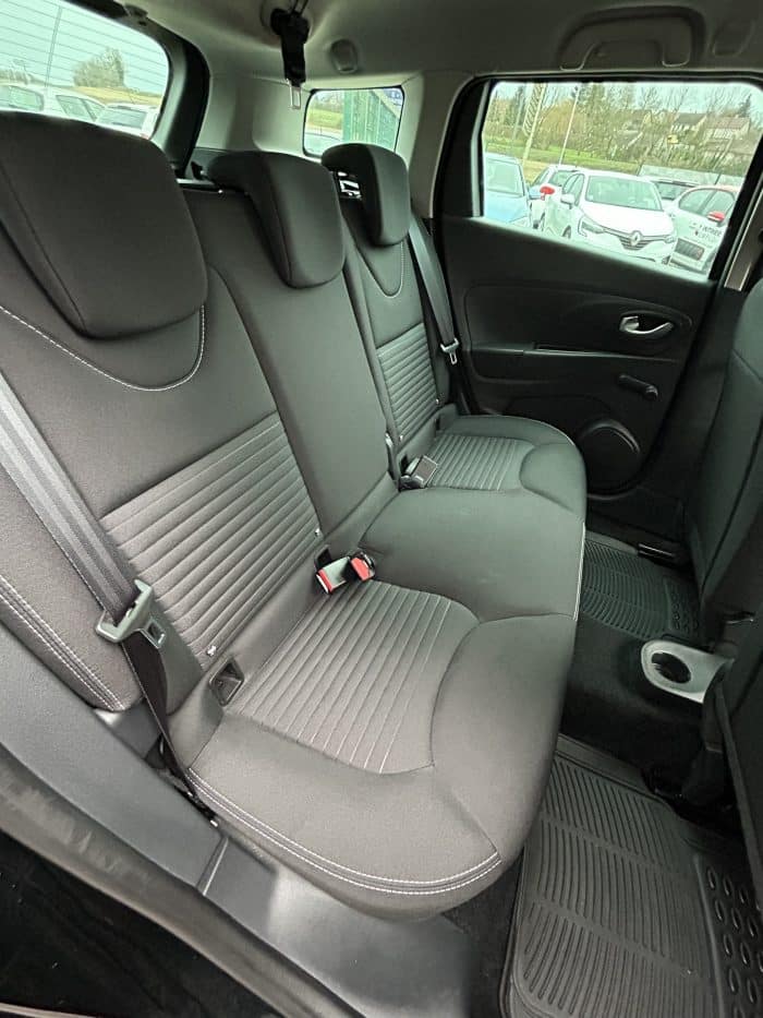 Renault CLIO ESTATE 0.9l TCE 90CH LIMITED - Image 20