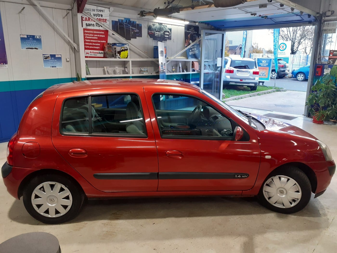 Renault Clio II 1.4 100 Ch luxe privilege 5 portes 130713kms 2005