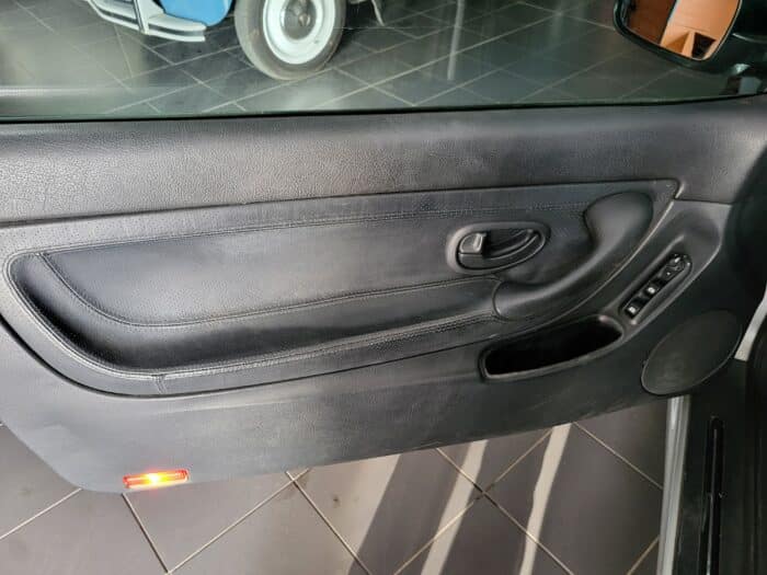 Peugeot 406 coupé V6 BVM - Image 18