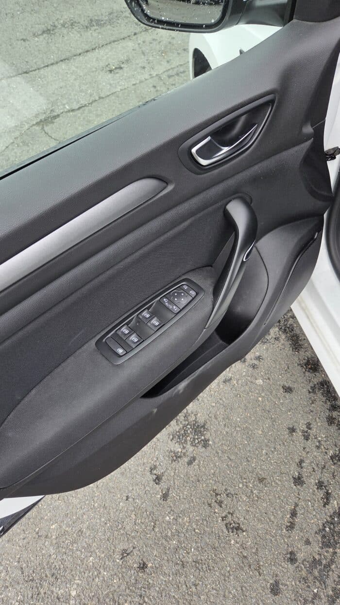 Renault MEGANE - Image 5