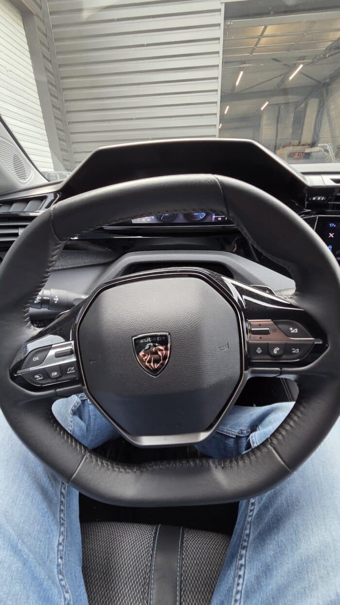 Peugeot 308 - Image 7