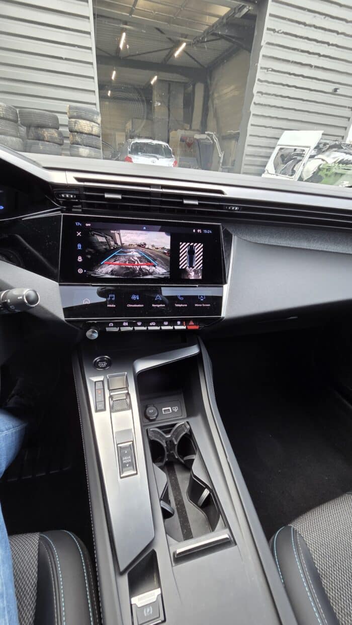 Peugeot 308 - Image 9