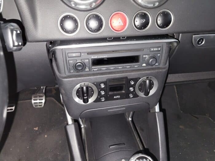 Audi TT 8N - Image 9