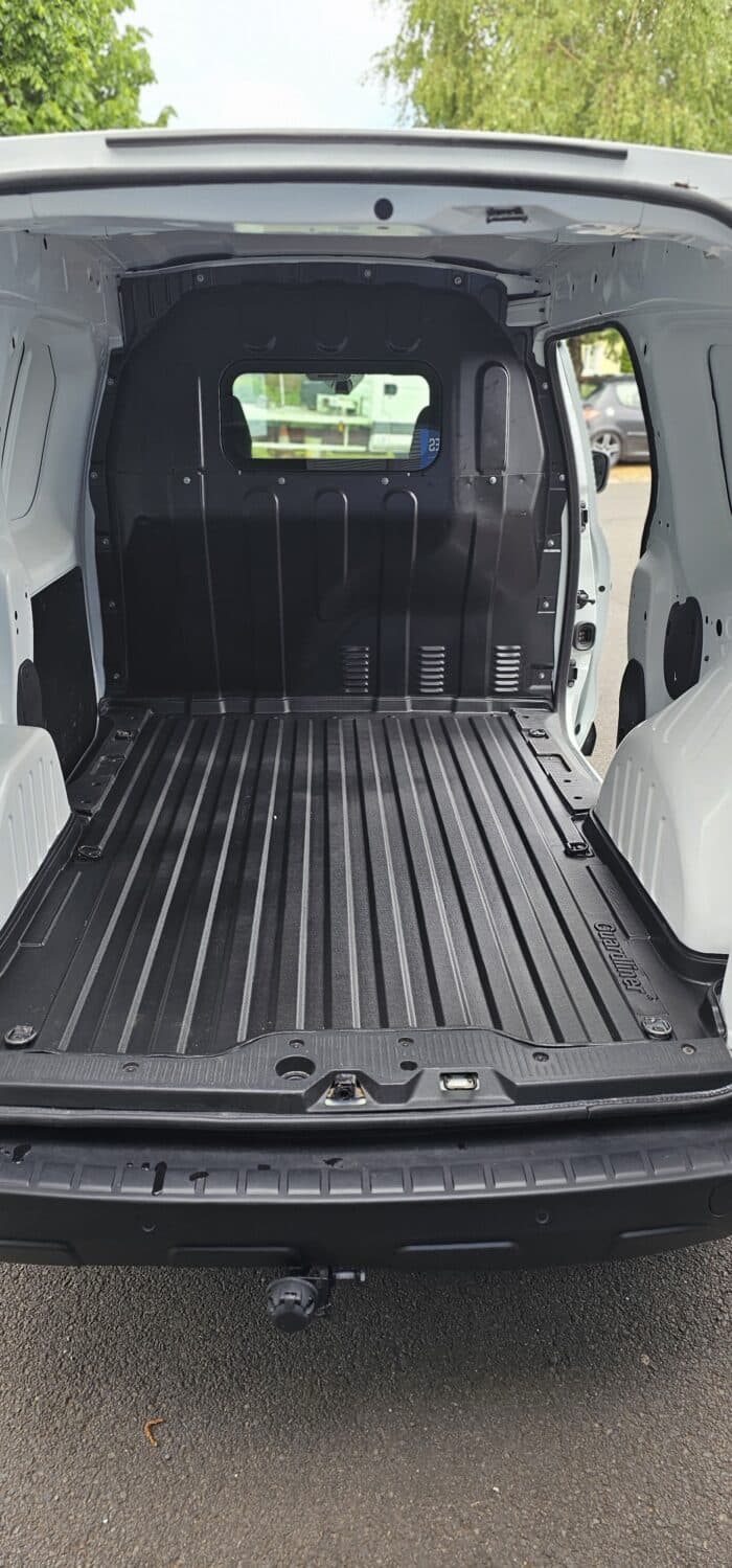 Renault RENAULT EXPRESS 1.5L DCI 95CV - Image 5