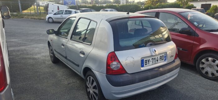Renault Clio 1.2 essence - Image 2
