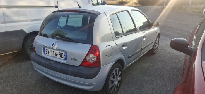 Renault Clio 1.2 essence - Image 3