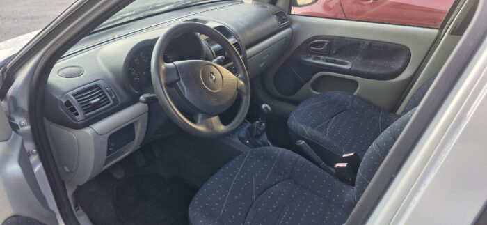 Renault Clio 1.2 essence - Image 5