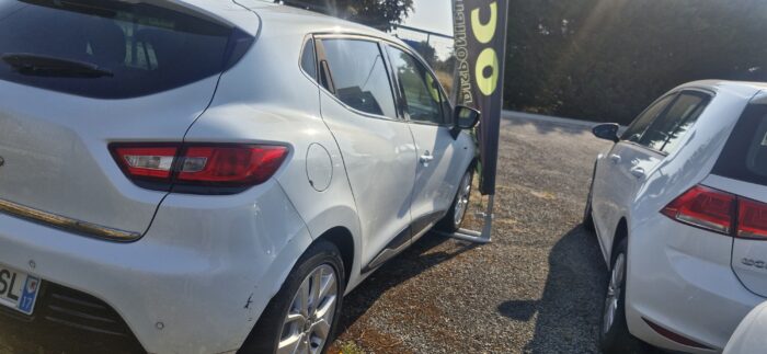 Renault Clio - Image 4