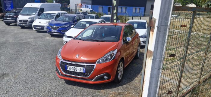 Peugeot 208 hdi 100 cv - Image 3