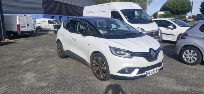 Renault Scenic - Image 1