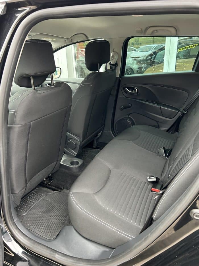 Renault CLIO ESTATE 0.9l TCE 90CH LIMITED - Image 21