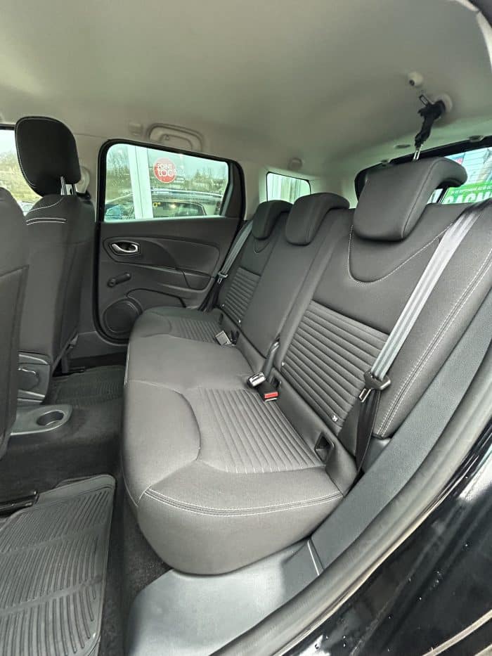 Renault CLIO ESTATE 0.9l TCE 90CH LIMITED - Image 22