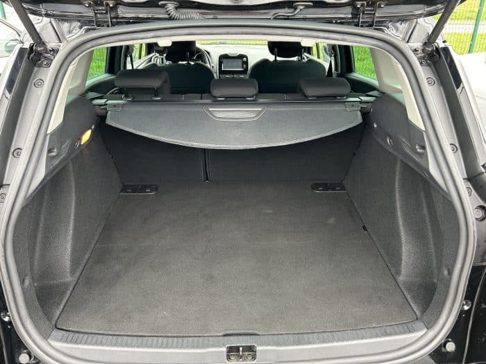 Renault CLIO ESTATE 0.9l TCE 90CH LIMITED - Image 24