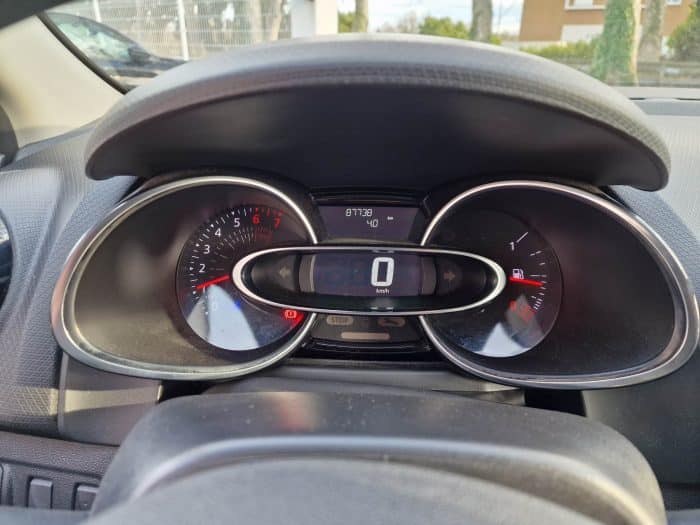 Renault Clio - Image 5