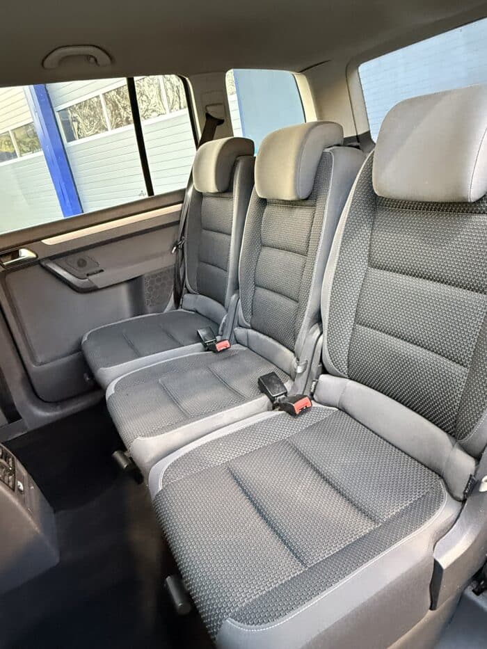 Volkswagen TOURAN - Image 4