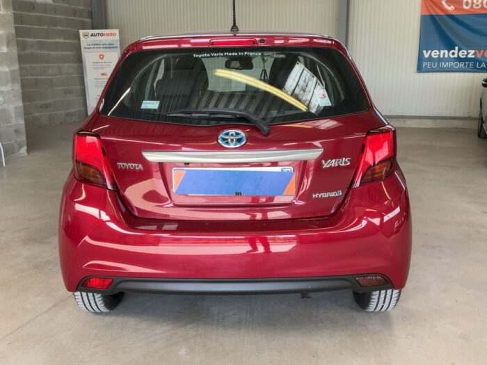 Toyota Yaris 1.5 Hybrid Dynamic - Image 4