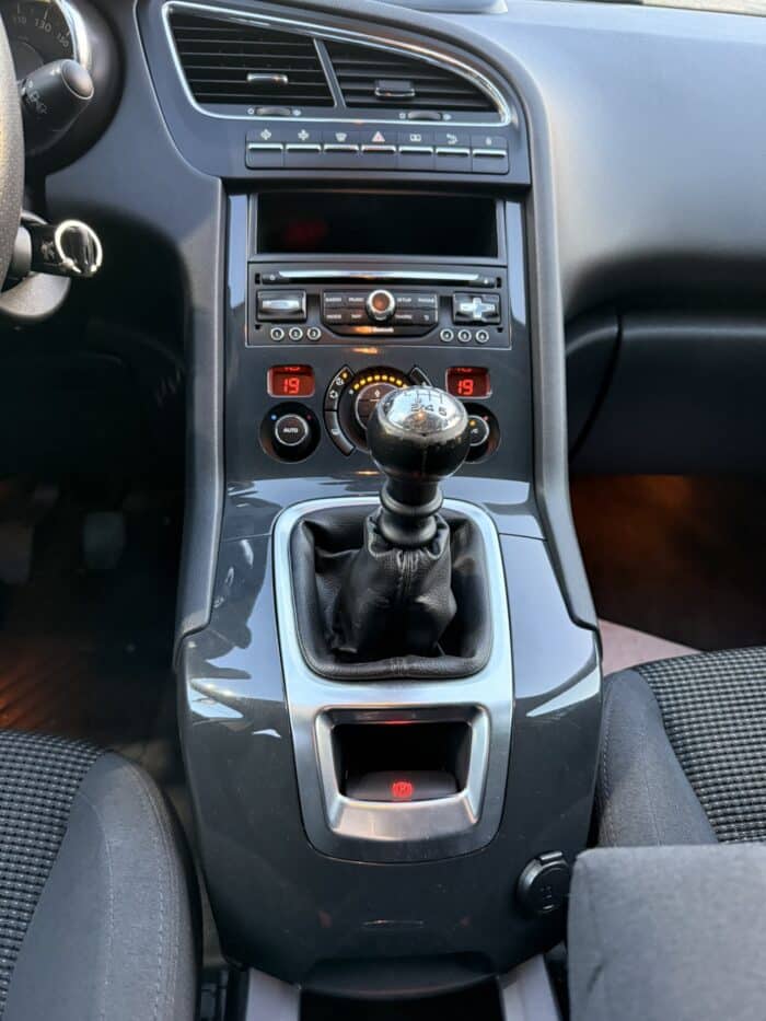 Peugeot 5008 - Image 5