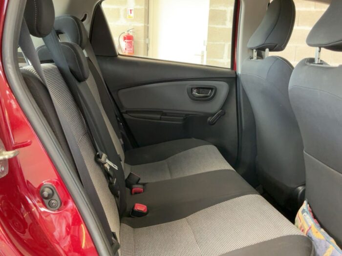 Toyota Yaris 1.5 Hybrid Dynamic - Image 7