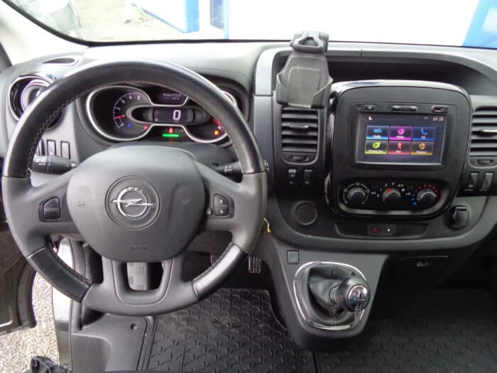 Opel VIVARO - Image 5