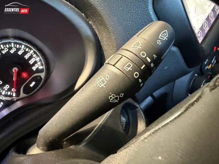 Jeep Renegade 1.6 MultiJet Limited 130ch - Image 9