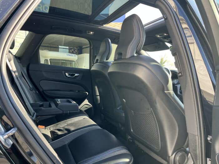 Volvo VOLVO XC60 B4 AWD 197 ch Geartronic 8 R-Design - Image 14