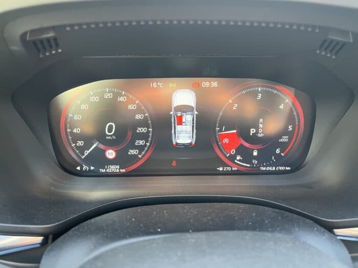 Volvo VOLVO XC60 B4 AWD 197 ch Geartronic 8 R-Design - Image 21