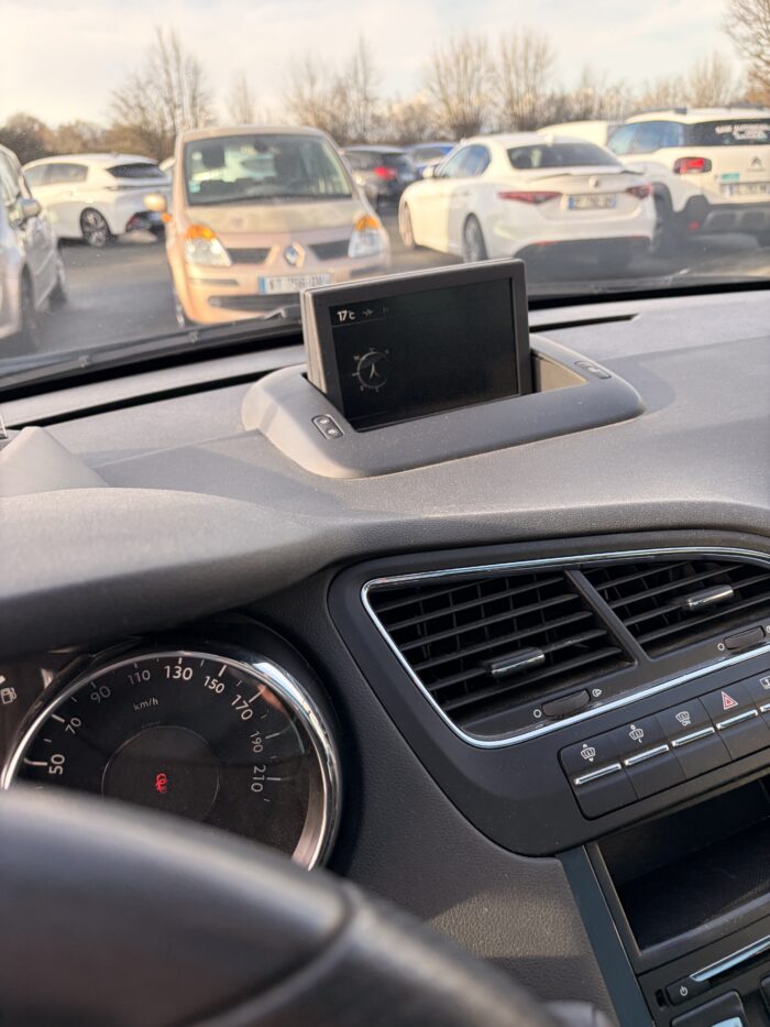 Peugeot 5008 - Image 8