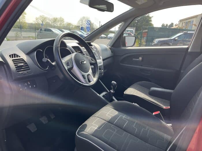 Kia Venga Active 1.4 90 ch ISG - Image 9