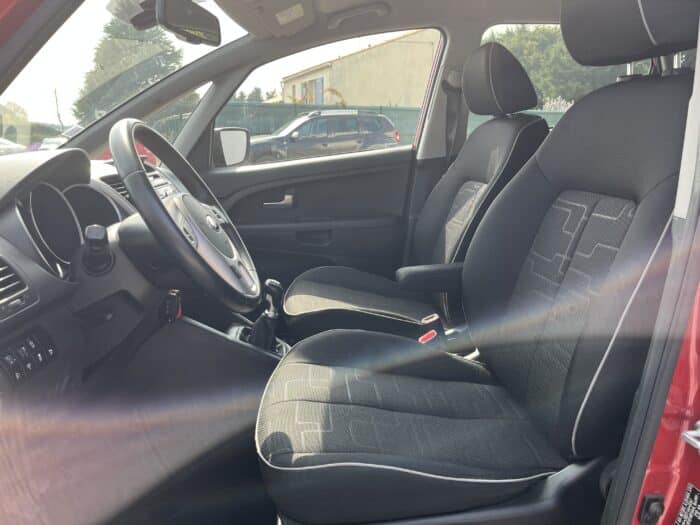 Kia Venga Active 1.4 90 ch ISG - Image 10