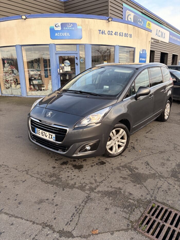 Peugeot 5008 - Image 1