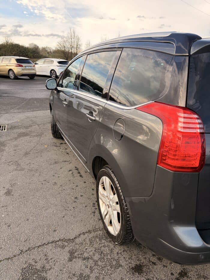 Peugeot 5008 - Image 2