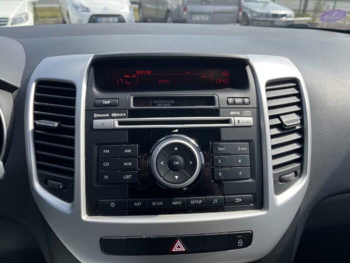 Kia Venga Active 1.4 90 ch ISG - Image 20