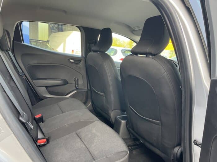 Renault Clio 5 Business Blue dCi 100 - 21N - Image 15