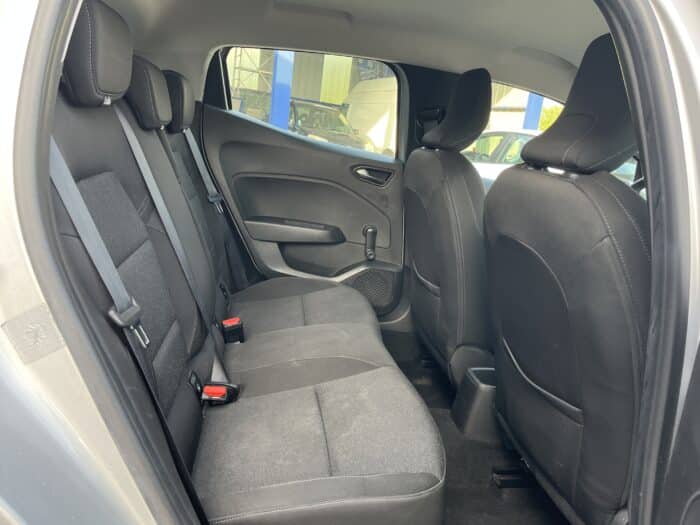 Renault Clio 5 Business Blue dCi 100 - 21N - Image 16