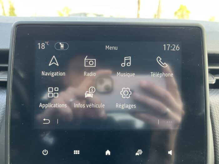 Renault Clio 5 Business Blue dCi 100 - 21N - Image 22