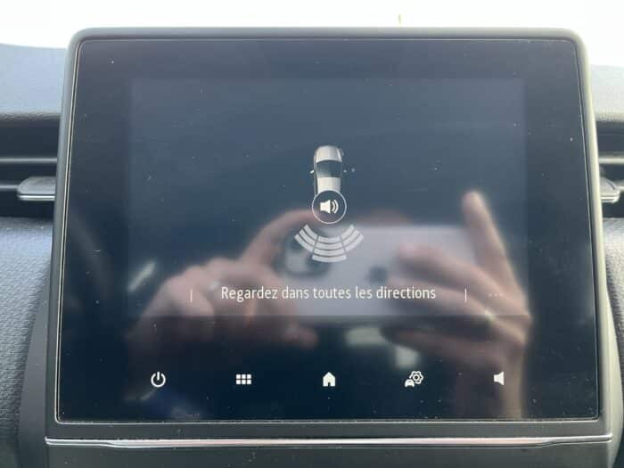 Renault Clio 5 Business Blue dCi 100 - 21N - Image 27