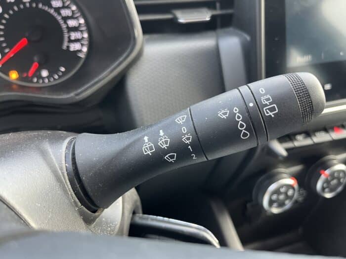 Renault Clio 5 Business Blue dCi 100 - 21N - Image 28