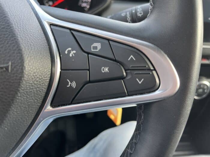 Renault Clio 5 Business Blue dCi 100 - 21N - Image 30